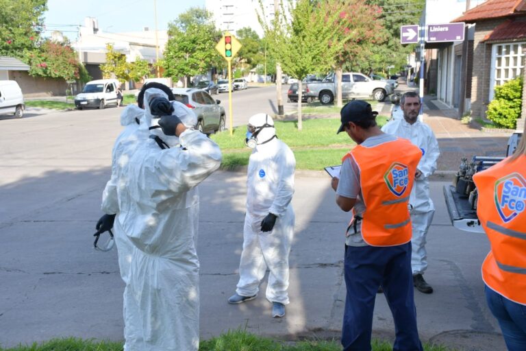 Dengue: Se realizó el primer bloqueo con personal y equipamiento local