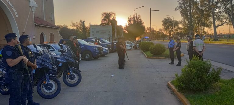Personal policial desarrolló operativos de prevención sobre la costanera