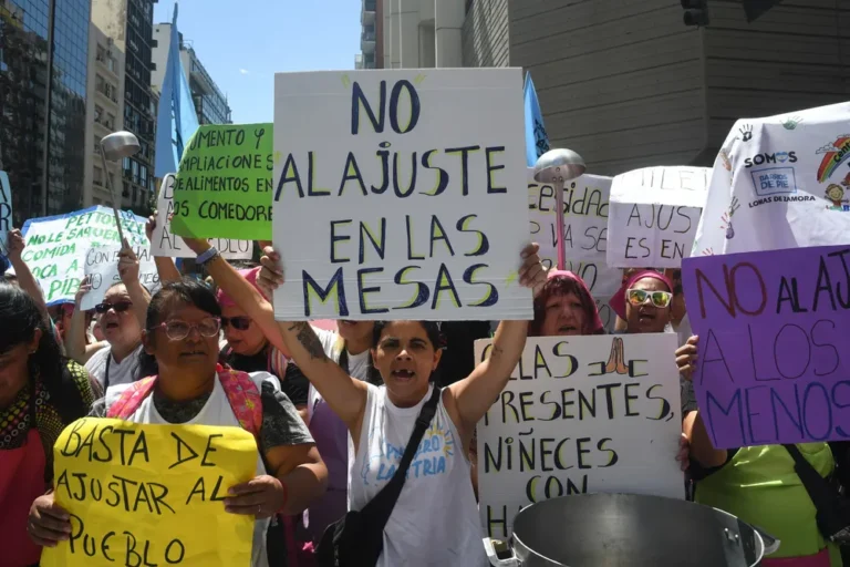 Organizaciones sociales salen a la calle por la emergencia alimentaria y en contra del ajuste
