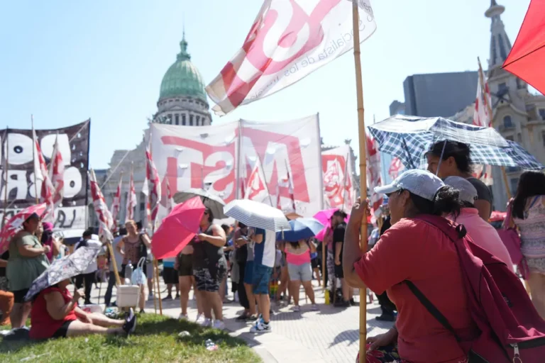 Organizaciones sociales se movilizarán al Congreso en la apertura de sesiones que encabezará Milei