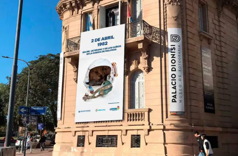 Córdoba rinde homenaje a los veteranos y caídos en la guerra