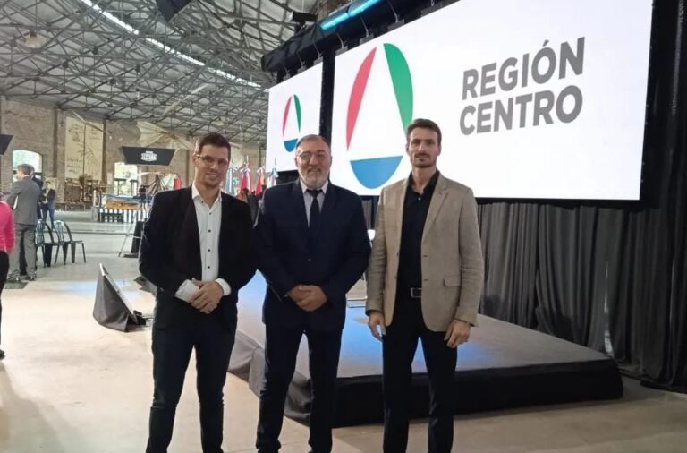 Frontera: Martínez participó de la reunión de la Región Centro en Santa Fe