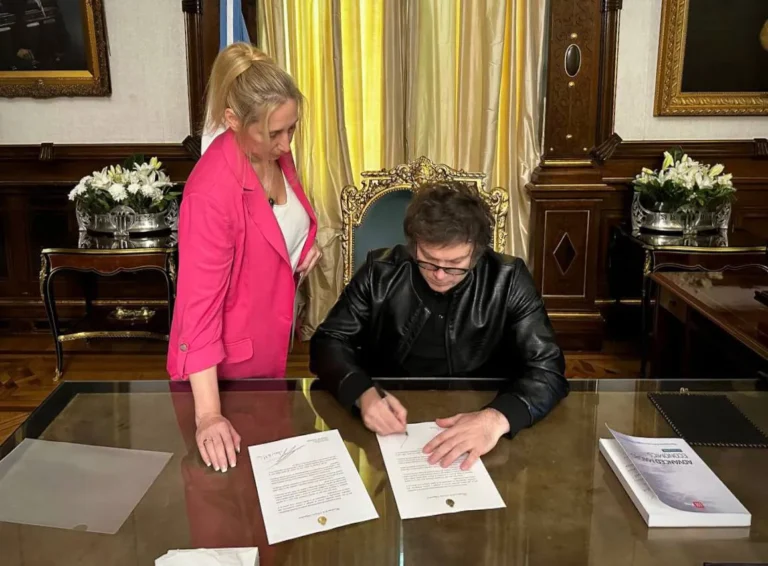 Semana clave para el Gobierno: apuesta a avanzar en negociaciones por la Ley Ómnibus y el DNU
