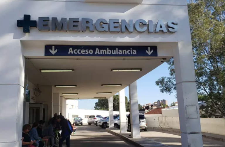 Un preso pidió permiso para ir al baño en el Misericordia y se fugó