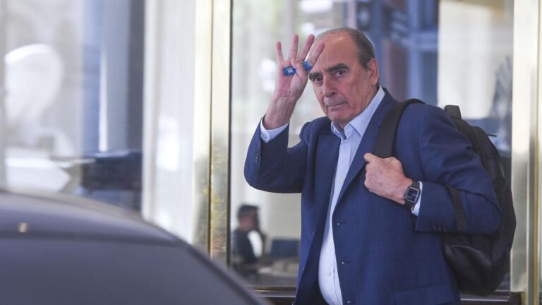 Jefatura de Gabinete: oficializan la salida de Posse y el ingreso de Francos
