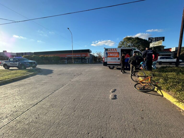 Un accidente de tránsito deja a ciclista accidentada