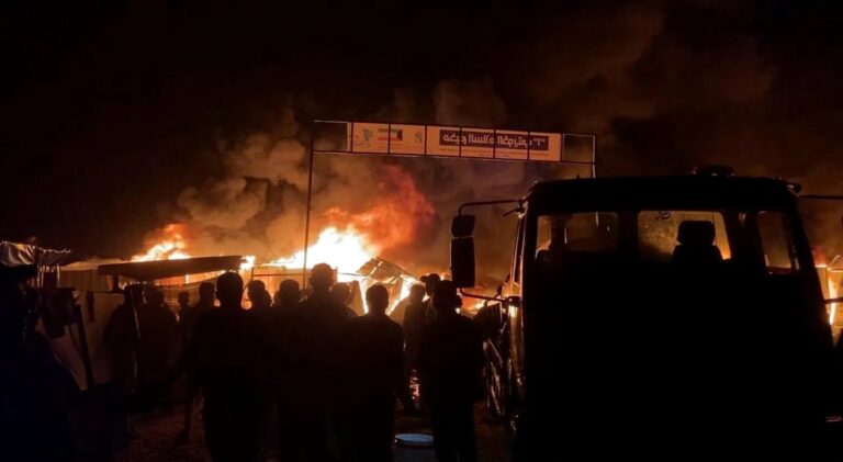 Israel anunció que atacó un campamento de Hamas en Rafah y los palestinos denuncian una “masacre atroz”