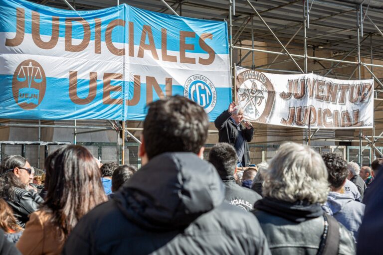 Trabajadores judiciales federales realizan un paro en todo el país en reclamo de un aumento salarial