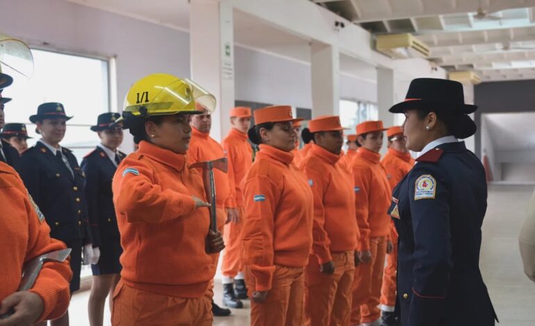  9 jóvenes aspirantes se integraron al Cuerpo Activo de Bomberos Voluntarios