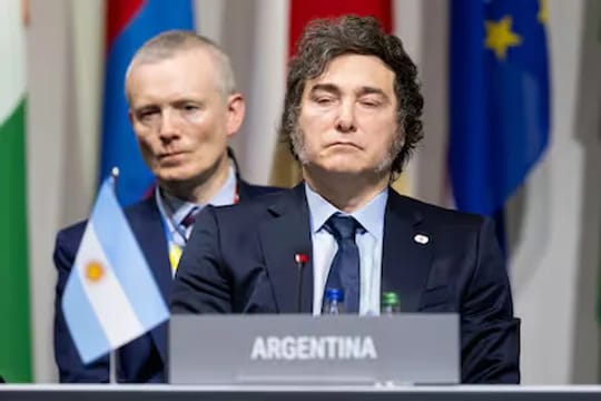 Milei ya llegó a España: premios y reuniones con Díaz Ayuso y Scholz