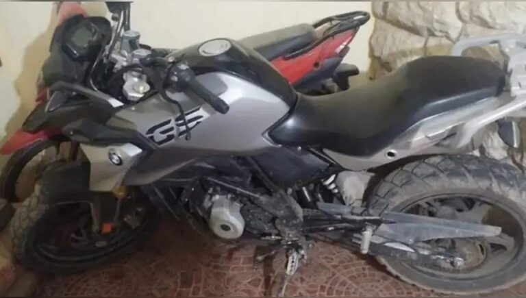Detuvieron en Añatuya a morterenses con moto robada y documentos falsificados