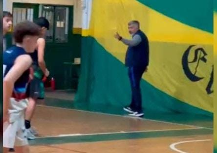  Un sanfrancisqueño, funcionario de la Municipalidad de Córdoba, fue expulsado de una cancha por insultar al árbitro