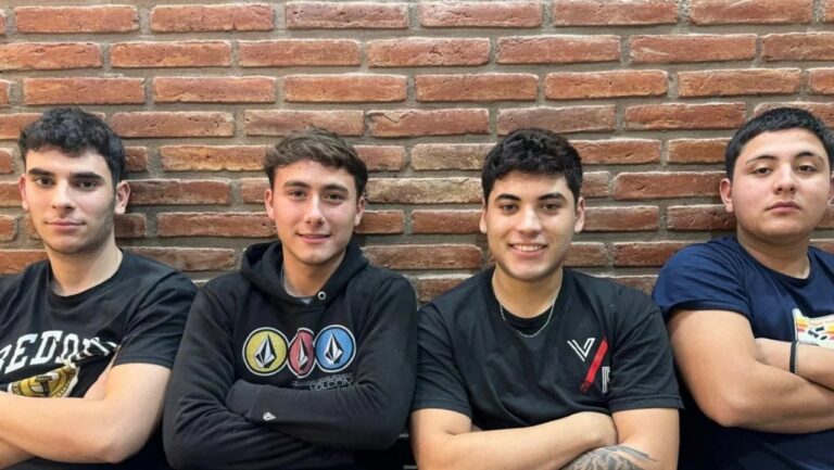 Córdoba: jóvenes se preparan para competencia nacional de autos eléctricos