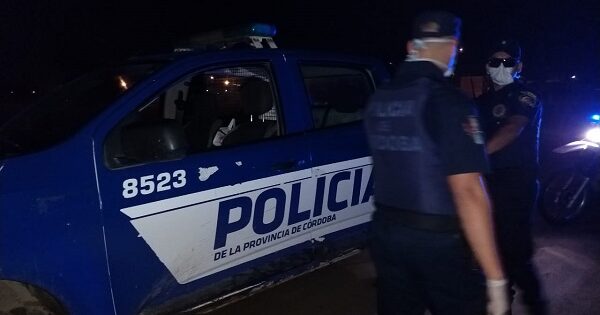Detenido noche policia patrullero