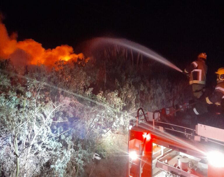 Incendio en el basural de Brinkmann: intervinieron 3 unidades de Bomberos
