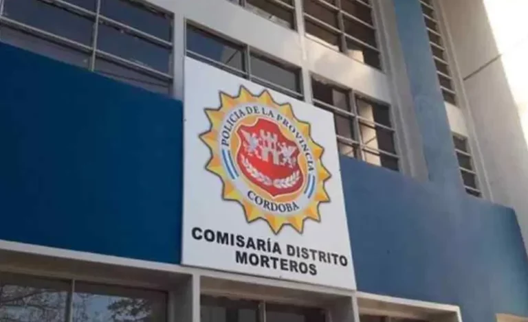 Robaron un teléfono y fueron detenidos en Morteros