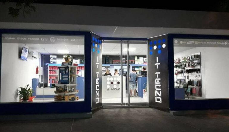  Robo millonario en local de informática de Brinkmann