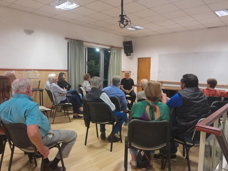 Aletheia continúa con sus encuentros mensuales