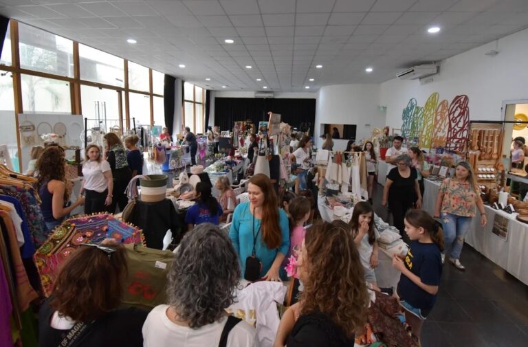 Exitosa edición de la Feria de Mujeres Emprendedoras «Especial Día de la Madre»