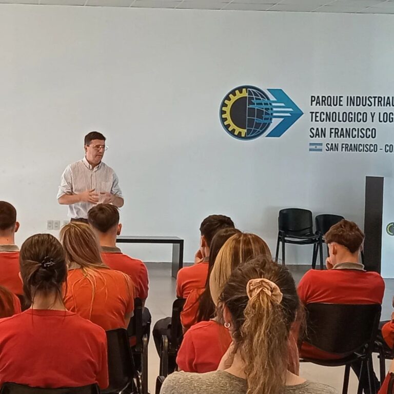 Estudiantes de FASTA Freyre visitaron el Parque Industrial