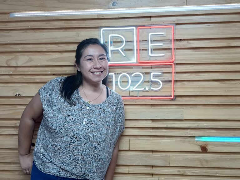 «Algo Distinto», el programa para ellas de la 102.5