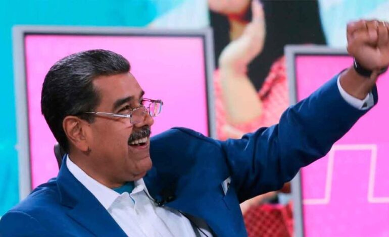 Venezuela aprobó una ley que castiga con 30 años de cárcel a quien ...