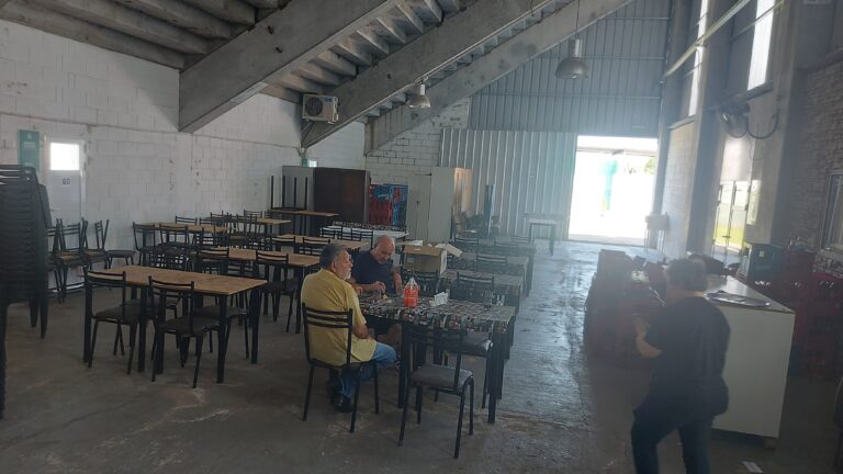 Bar «Mis Amigos» abre sus puertas nuevamente