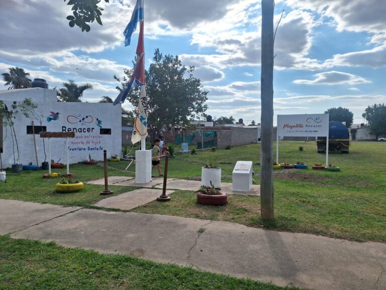 Se inauguró la plazoleta «Renacer»