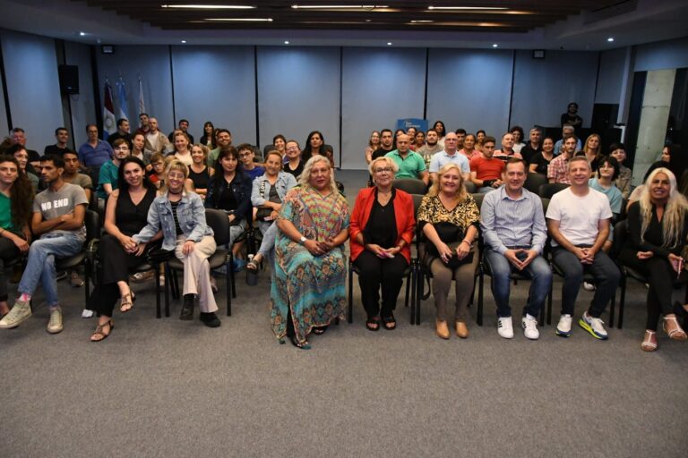 La ciudad conmemoró el Día Internacional de la Memoria Trans
