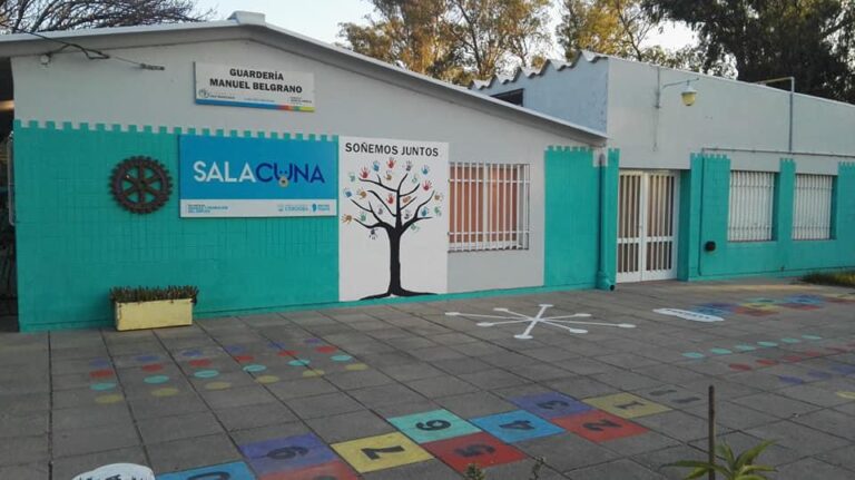 Causaron destrozos y robaron computadoras en la guardería Manuel Belgrano
