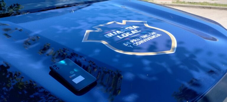 La Guardia Urbana recuperó un celular robado a una mujer