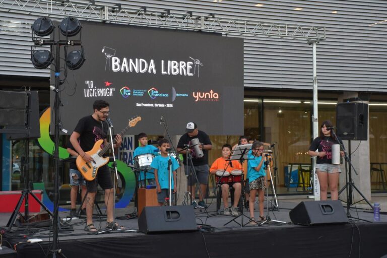 Banda Libre presentó su nuevo videoclip “Pa’ Timba”