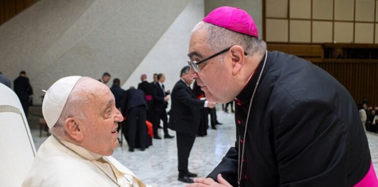 Buenanueva destacó el impacto que tuvo la figura del Papa Francisco