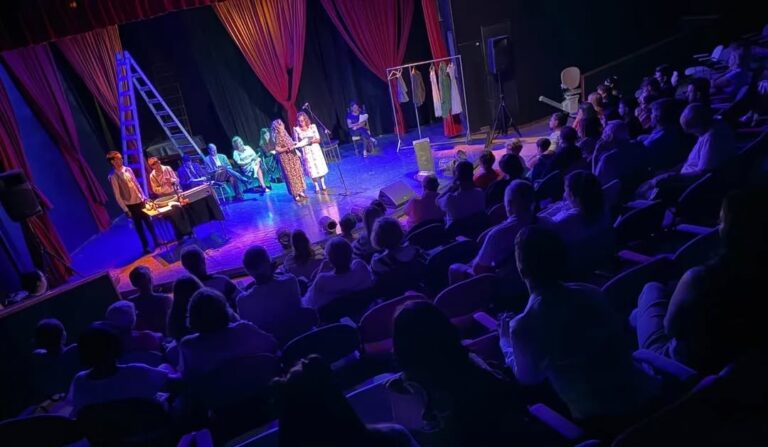 El Teatrillo: se vienen las ultimas funciones de «Rebelión Otoñal»
