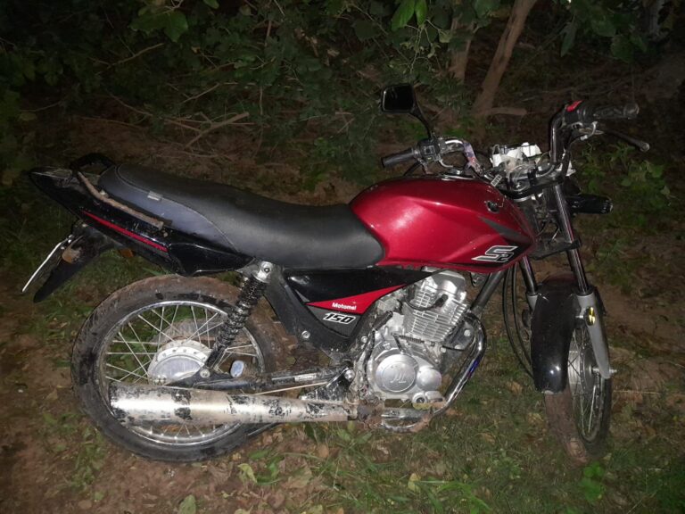 Una pareja perdió el control de su moto y terminaron hospitalizados