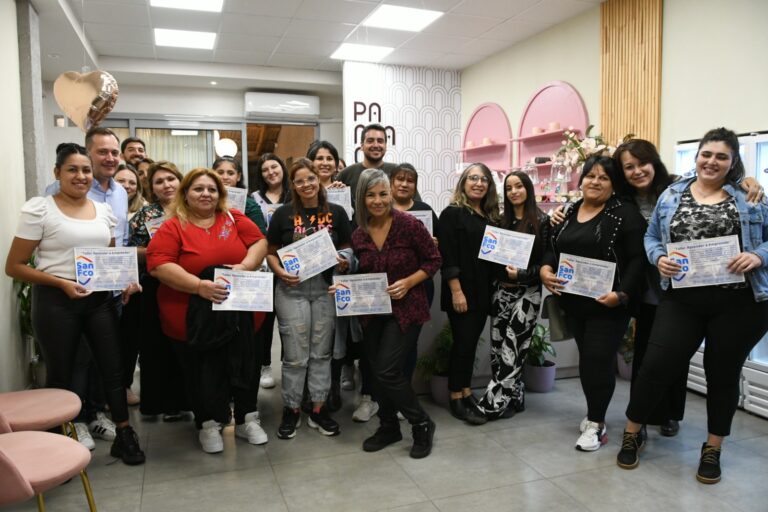 La Municipalidad capacitó a 14 mujeres emprendedoras