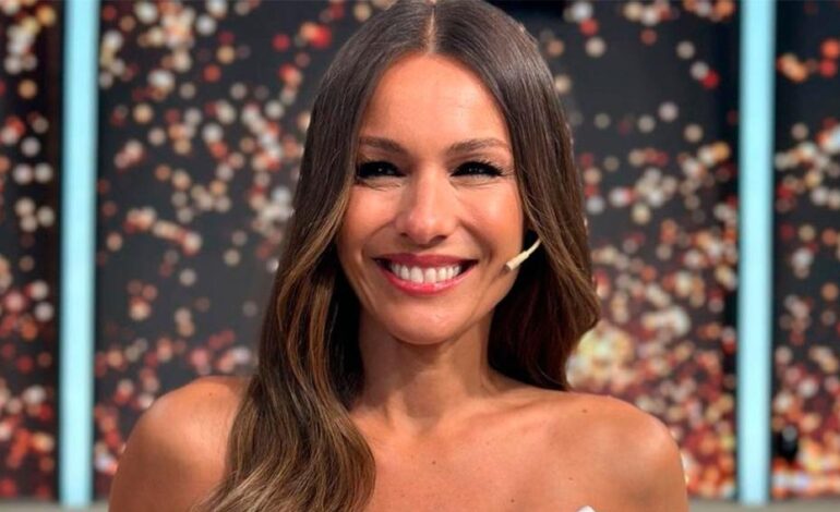 Pampita sorprendió con un cambio de look de estilo vintage y arrasó en redes
