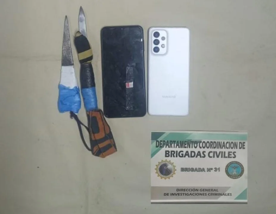 Denuncia anónima desató allanamientos en la cárcel de Bouwer: celulares, armas y drogas