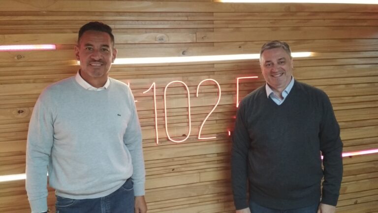 Siciliano y Tévez llegaron a San Francisco con el programa «La Democracia al Aula»