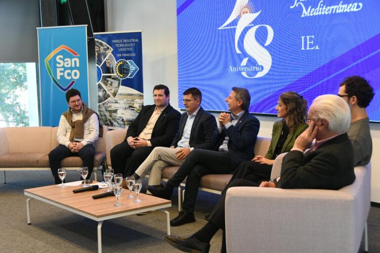 Más de 150 personas participaron del evento “Economía Argentina: PYMES en Acción”