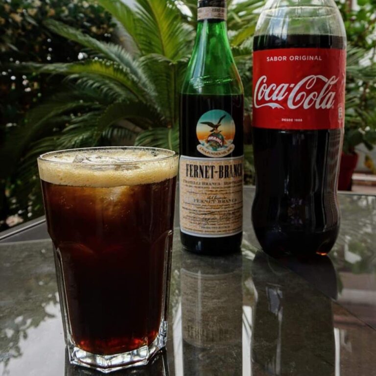 Cruz del Eje y San Francisco disputan el origen del fernet con coca