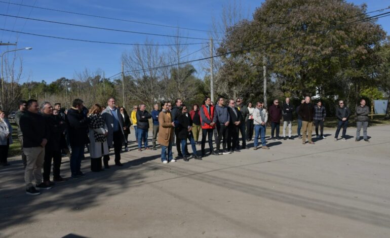  Se inauguró la red colectora de cloacas en Casonas del Bosque