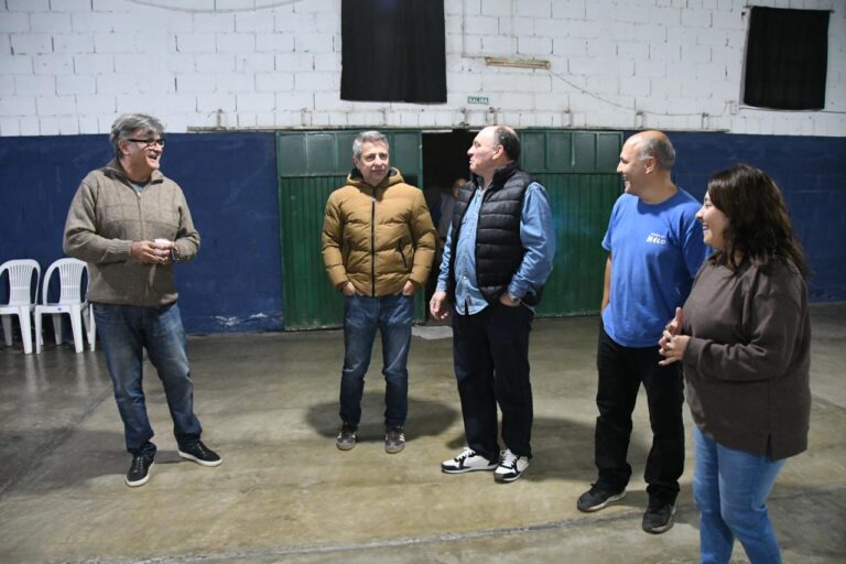 El trabajo conjunto con los centros vecinales se profundiza día a día