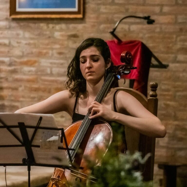 La violonchelista Virginia Perotti se presentará en San Francisco