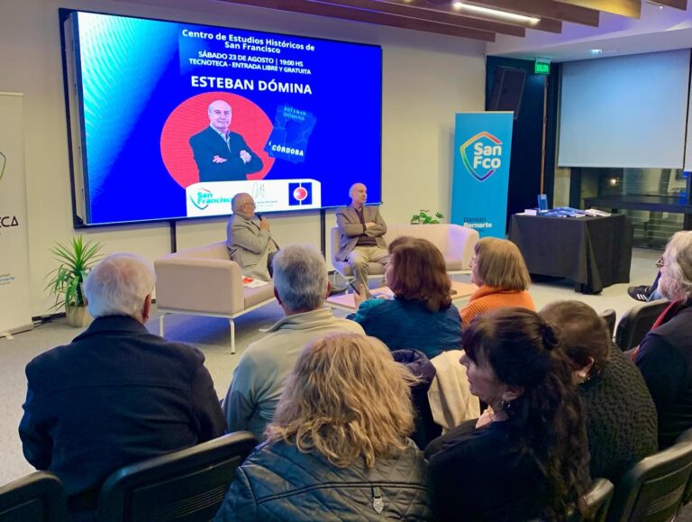 Centro de Estudios Históricos celebró su aniversario junto a Esteban Dómina