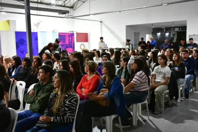 CRESOL 2025: 125 jóvenes recibirán apoyo económico para iniciar estudios superiores