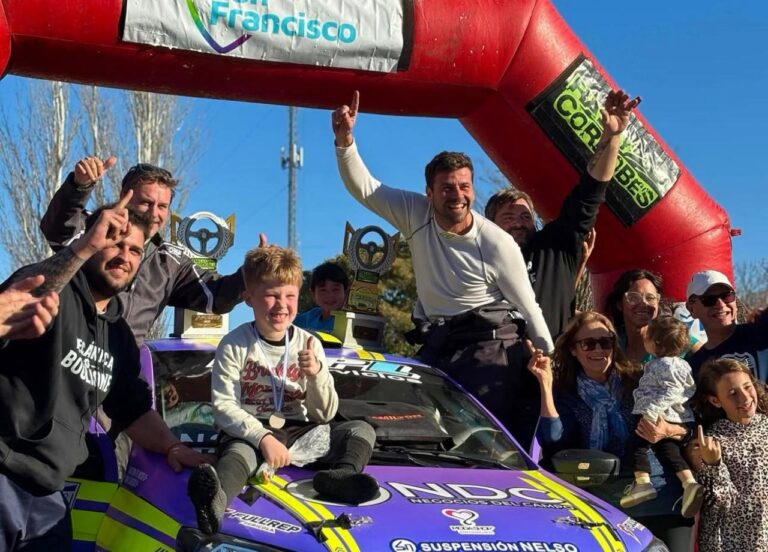 Gastón De Rossi celebró su primera victoria en la especialidad corriendo en casa
