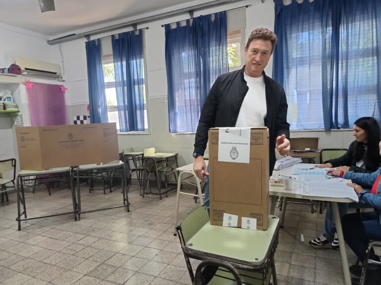 Votó Ignacio García Aresca: «Cada elección es un momento de esperanza y compromiso»