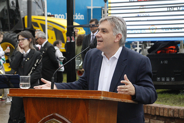 Llaryora recorrerá el San Francisco Expone 2025