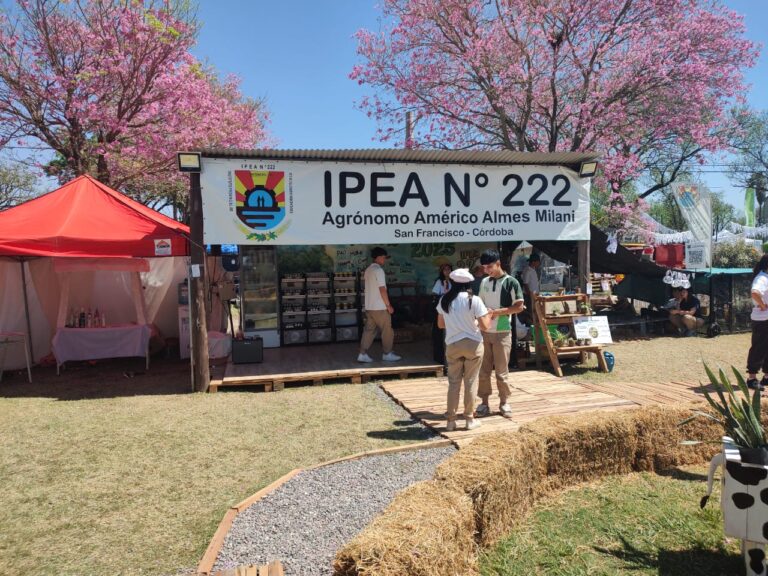 El IPEA 222 deslumbra con su stand en San Francisco Expone 2025